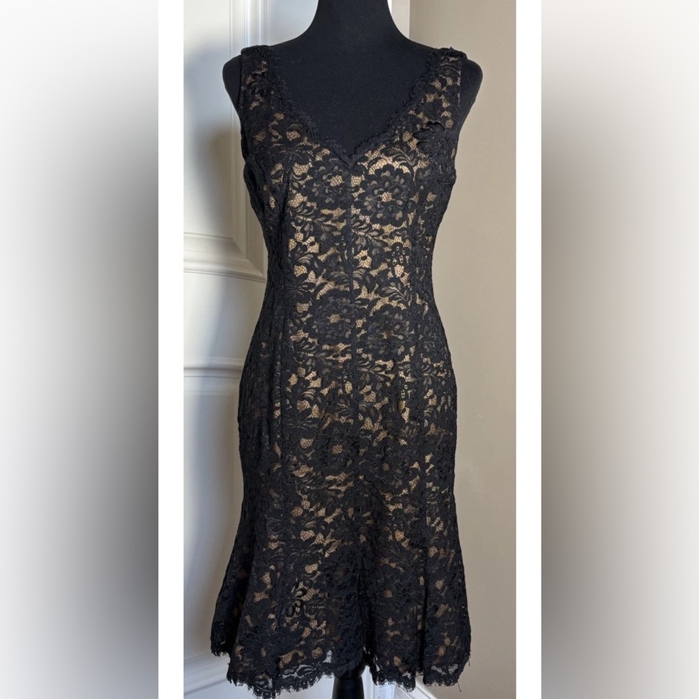 Anne Klein Black cocktail Floral Lace Sheath Midi Dress Brown Lining V-Neck Sz 6